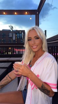 JeSuisUneConnasse de Genève, La Suisse