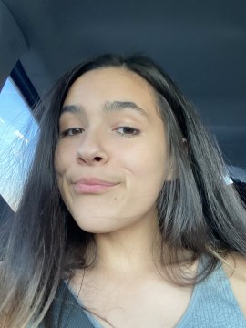 LarissaInFire00 de Genève, La Suisse