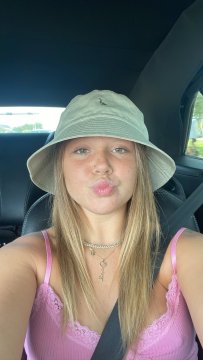 NadiaBigAss de Genève, La Suisse